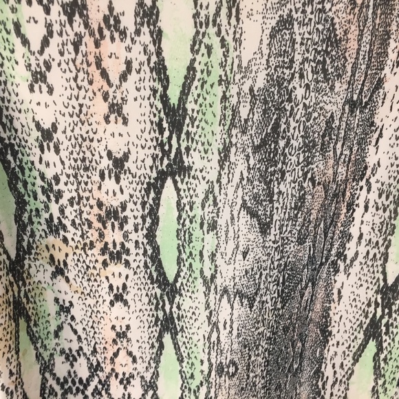 Banana Republic Snake Print Top - Picture 6 of 16